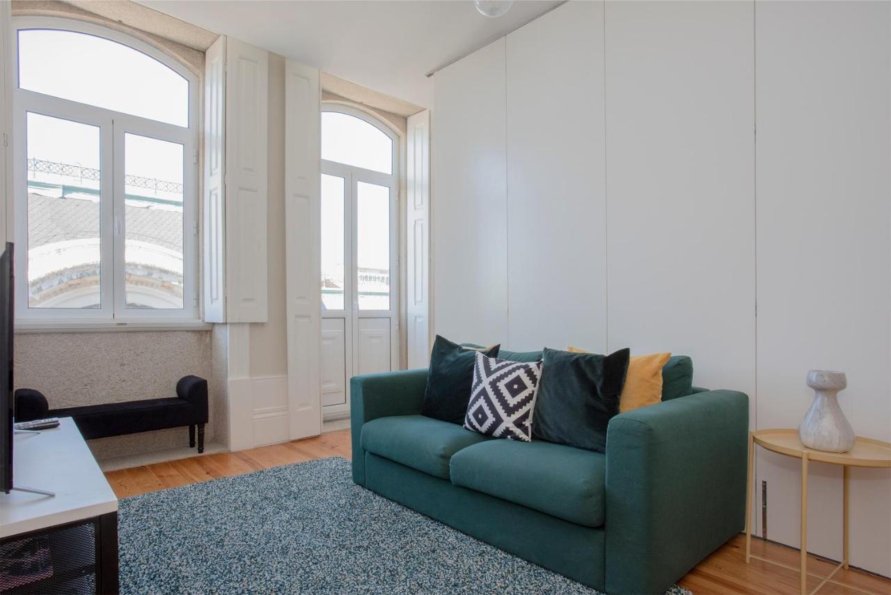 Liiiving In | Bolhao Market Apartment