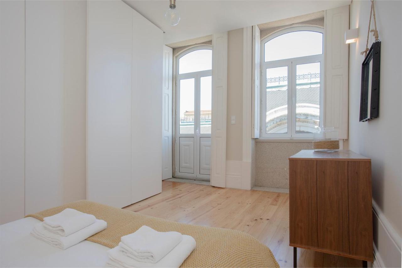 Liiiving In | Bolhao Market Apartment Porto